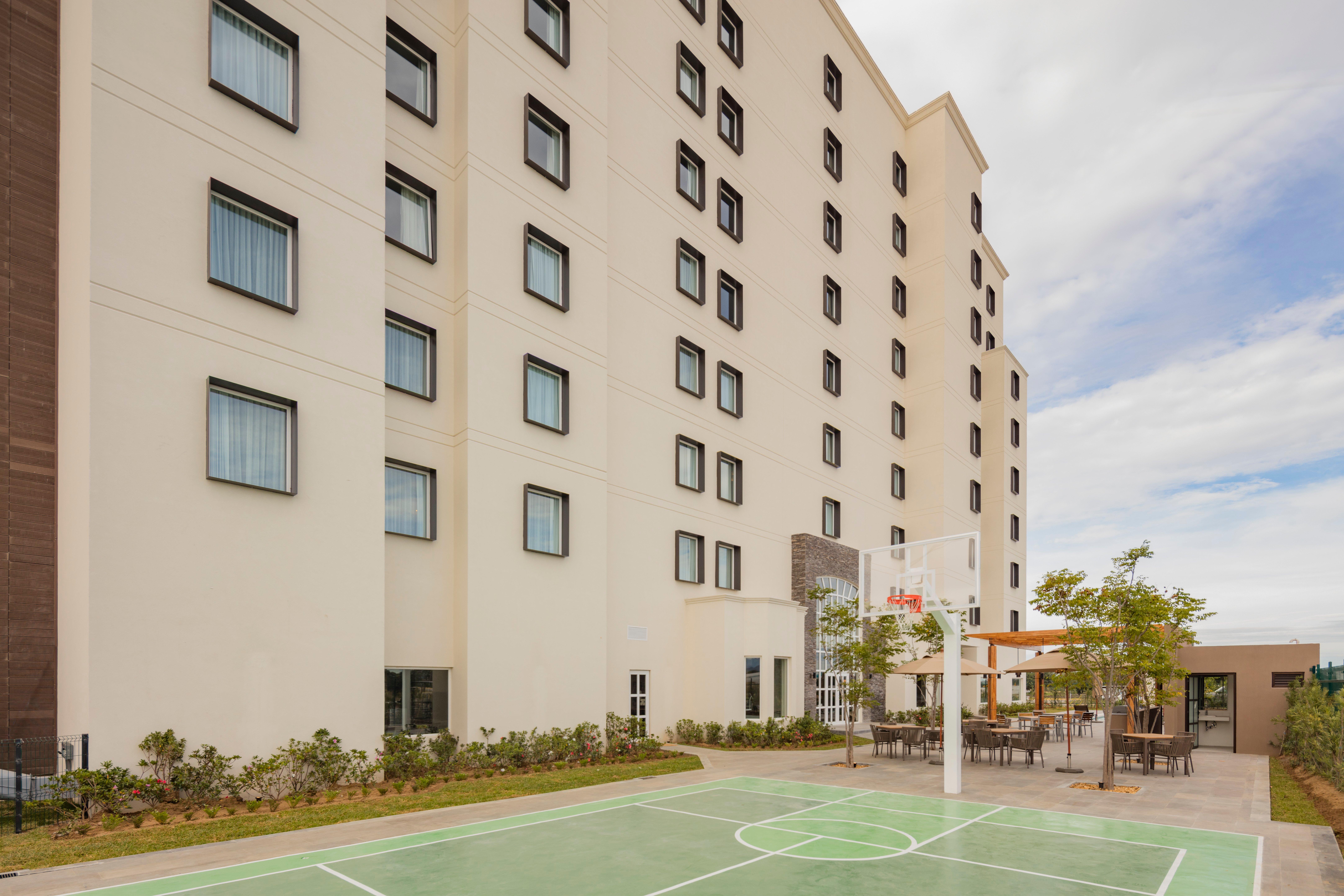 Staybridge Suites - Saltillo By Ihg Dış mekan fotoğraf