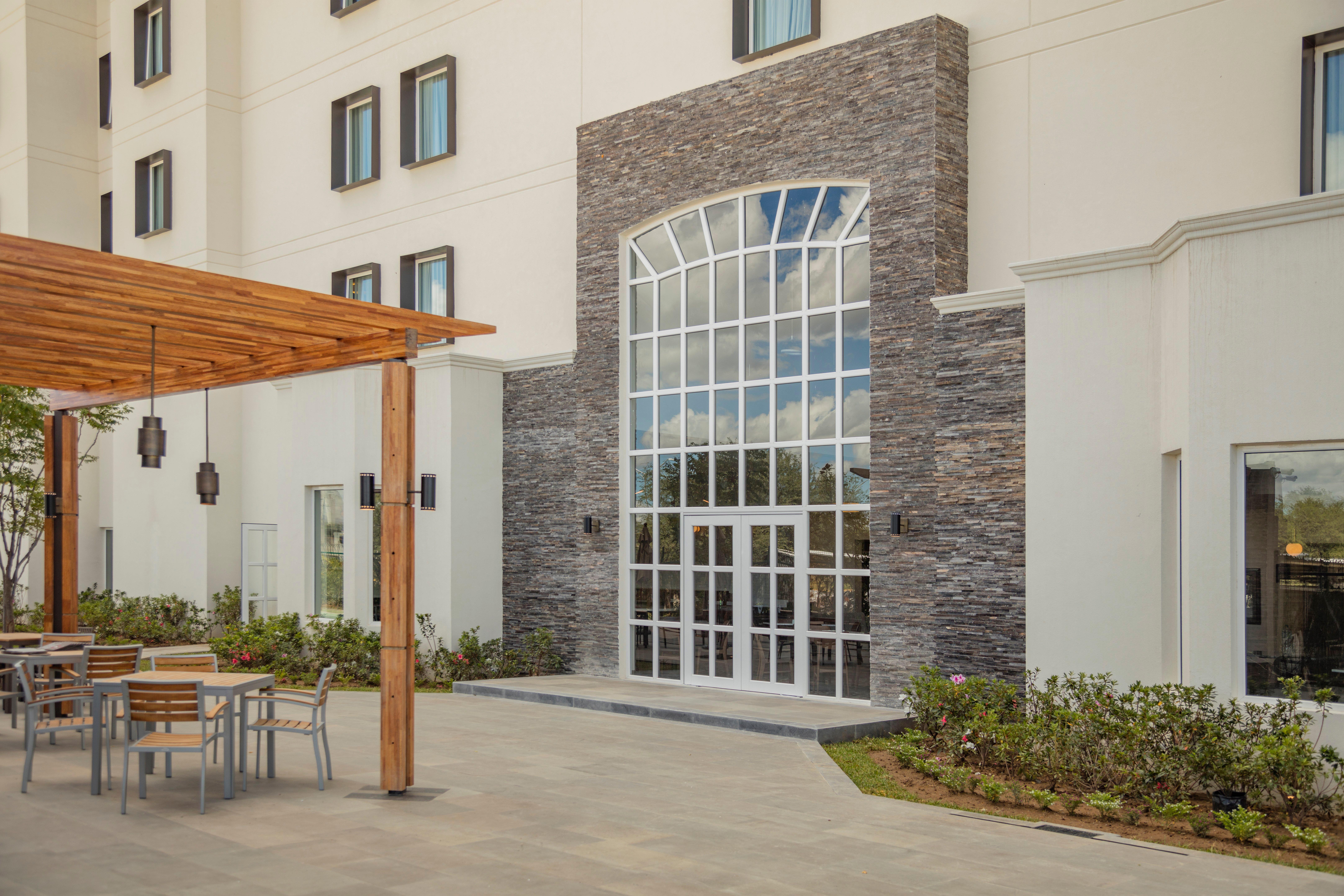 Staybridge Suites - Saltillo By Ihg Dış mekan fotoğraf